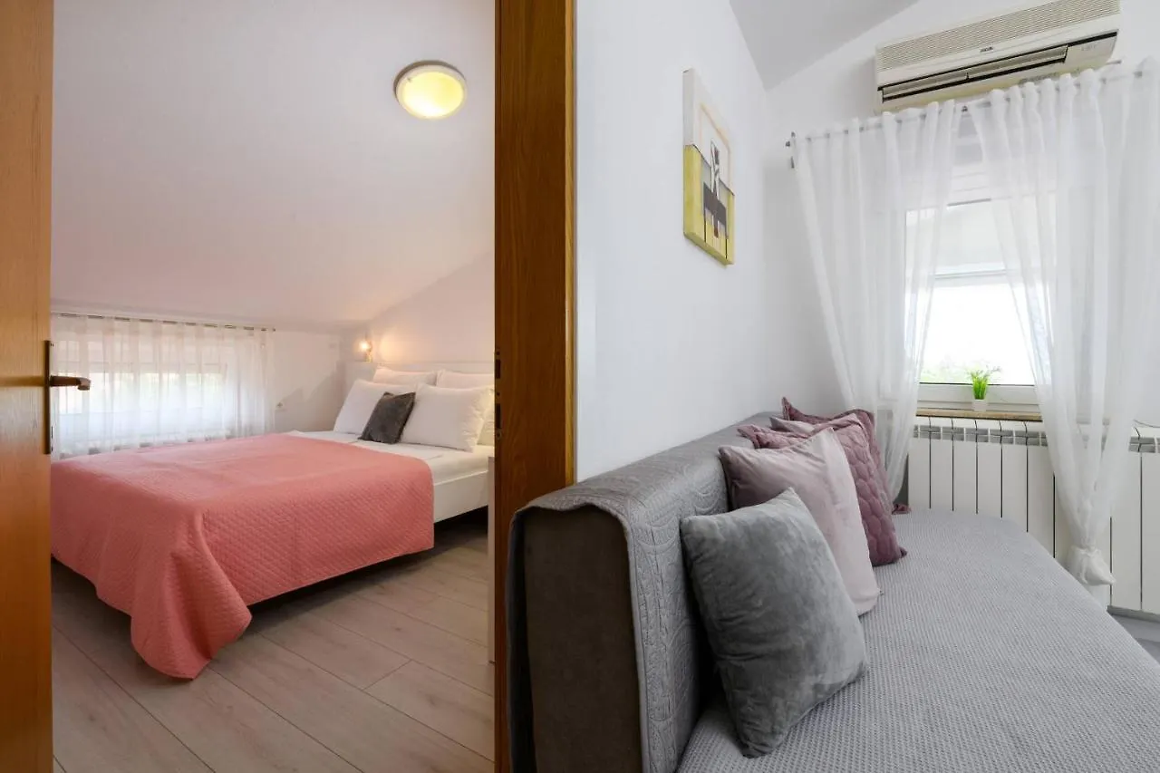 Apartments Somi Poreč