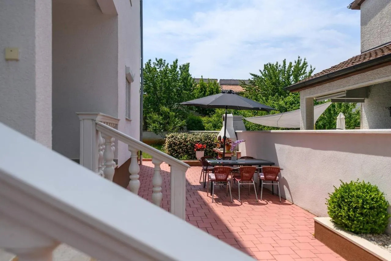 Apartments Somi Porec