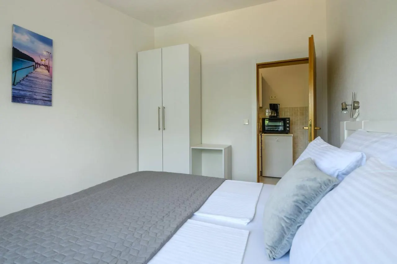 Apartments Somi Porec