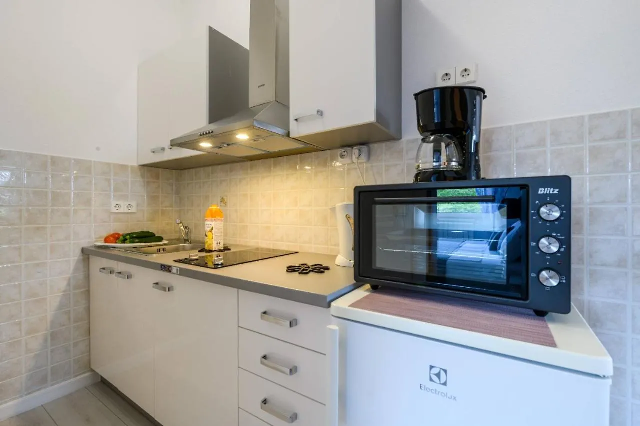 Apartments Somi Porec